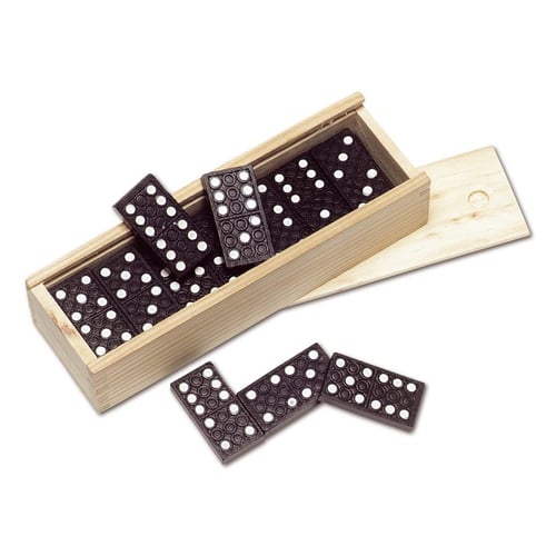 Domino game in a wooden box. regalos promocionales